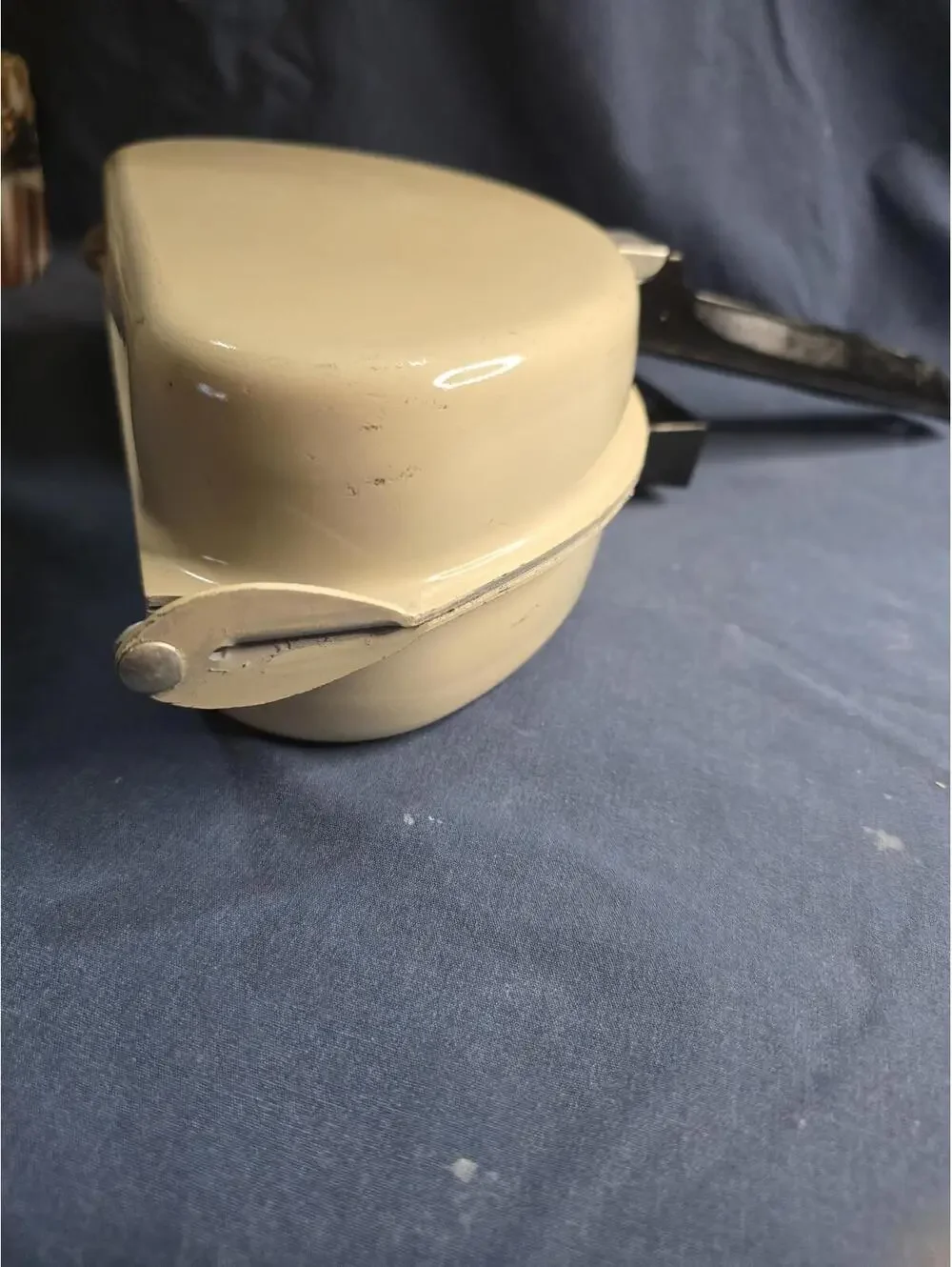 Good Morning Double-Sided Omelet Pan with Handle